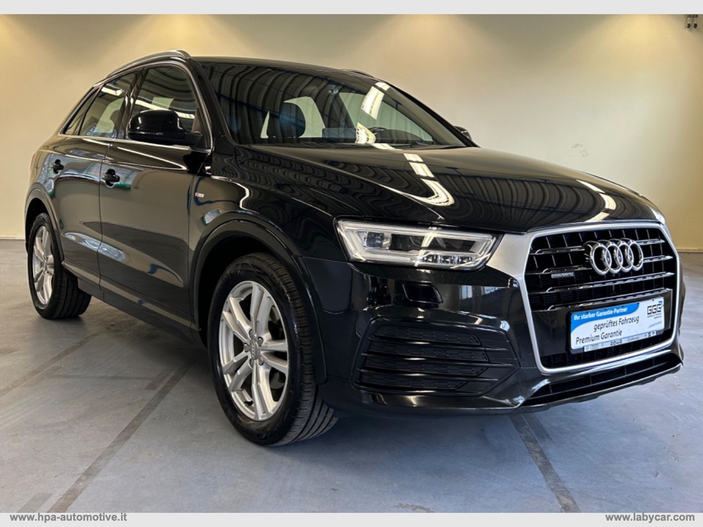 AUDI Q3