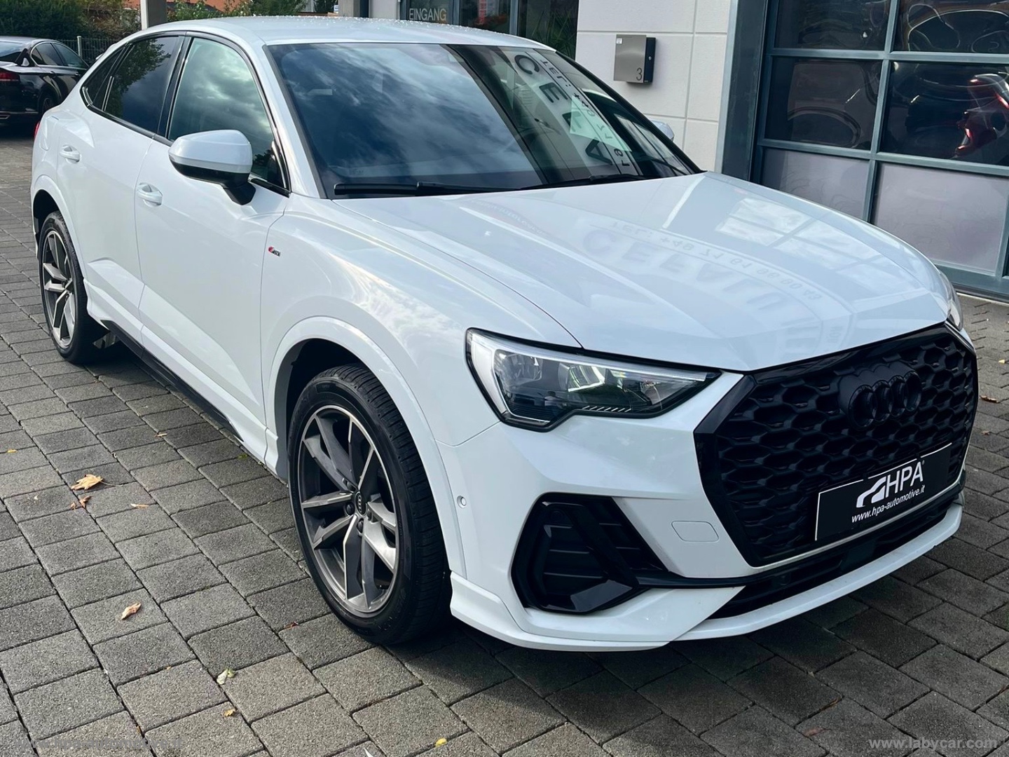 AUDI Q3