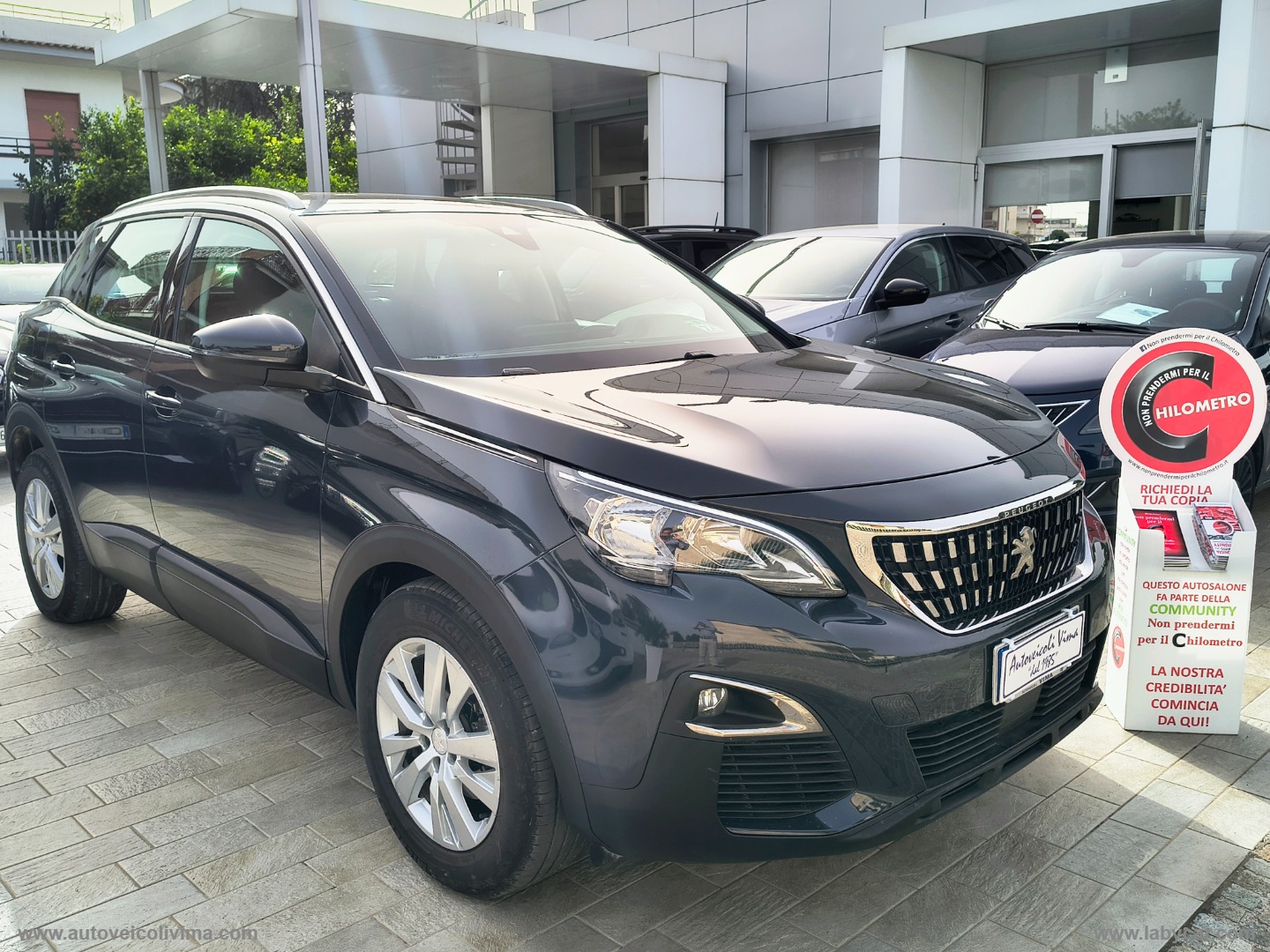 PEUGEOT 3008