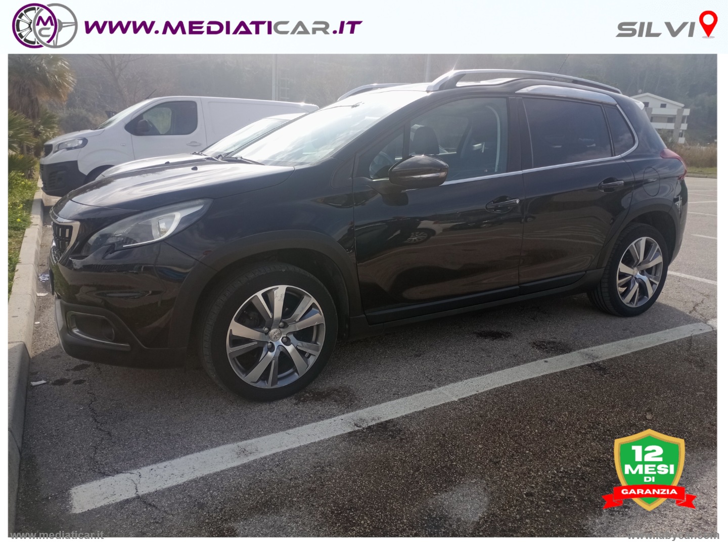 PEUGEOT 2008 BlueHDi 100 Black Matt 