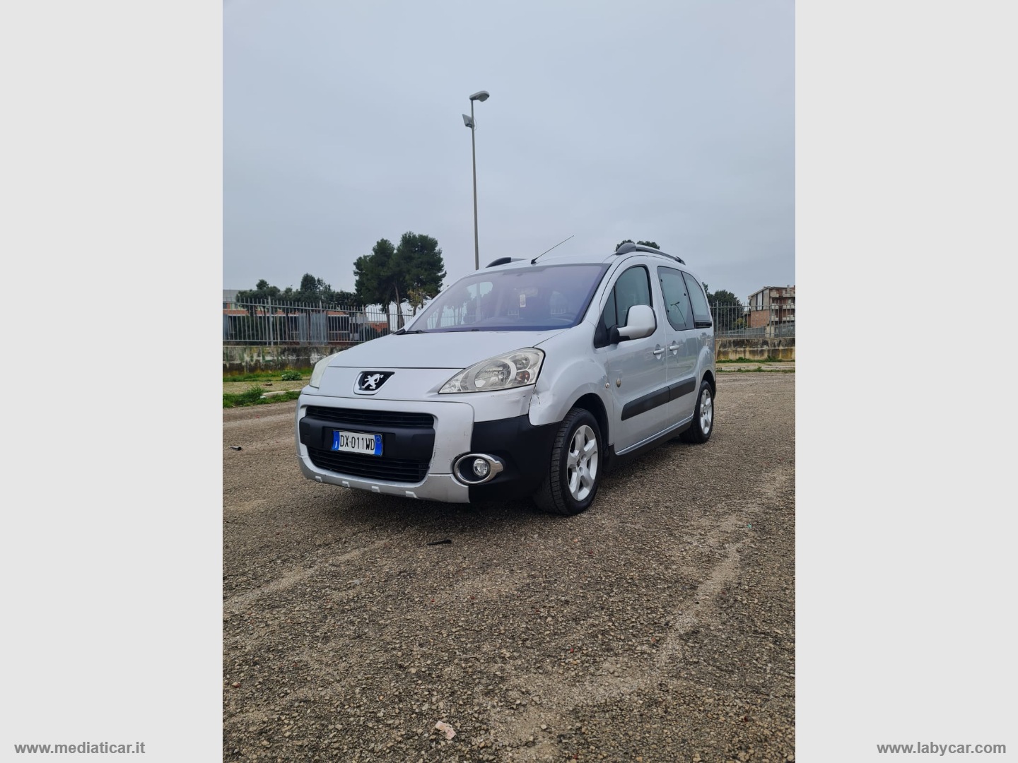 PEUGEOT Partner Tepee 1.6HDI 110 Zénith 