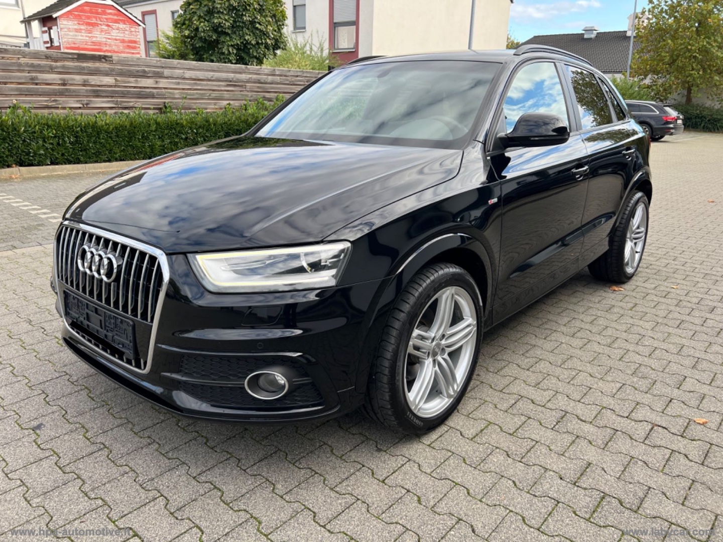 AUDI Q3