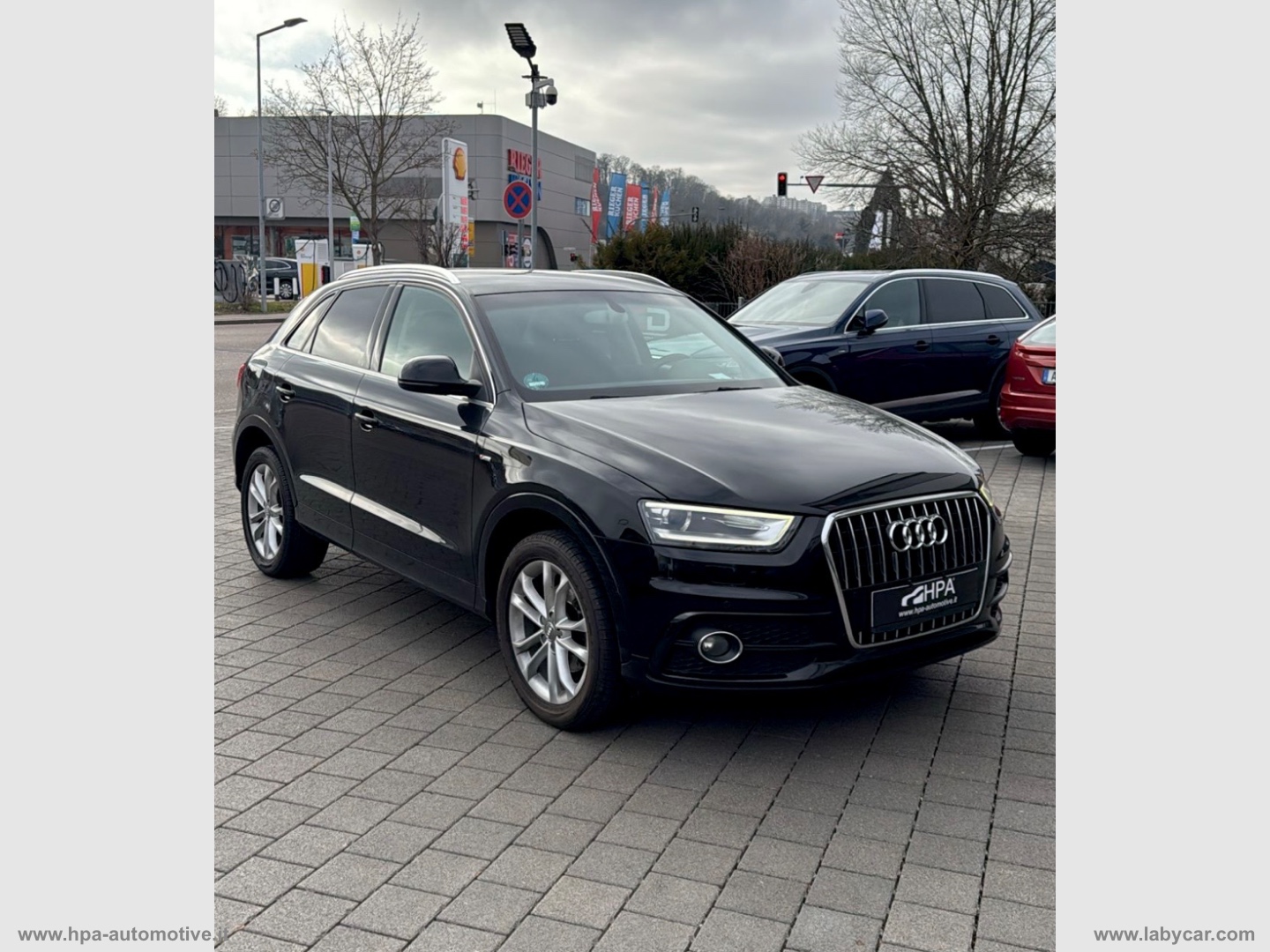 AUDI Q3